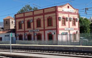 Qué ver en Huércal de Almería: la estación de tren de Huércal. | Tito Sánchez Núñez/QVEA