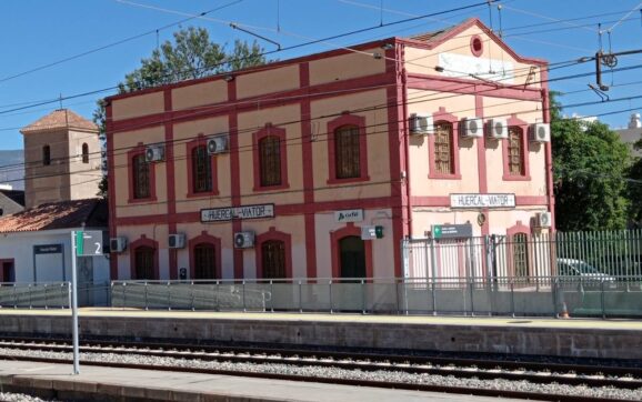 Qué ver en Huércal de Almería: la estación de tren de Huércal. | Tito Sánchez Núñez/QVEA