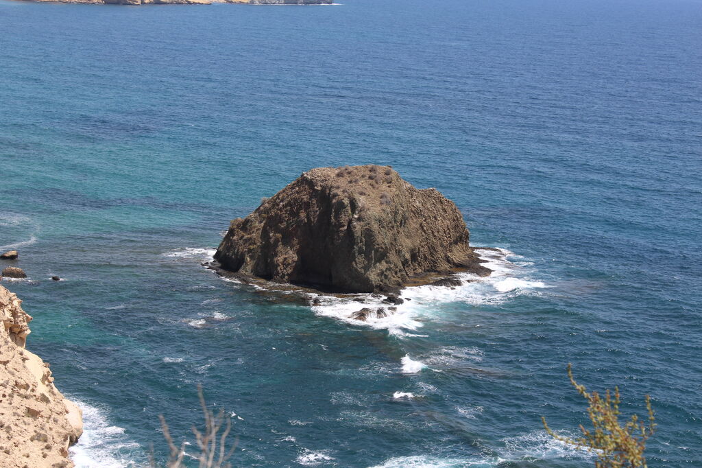 La Isla Negra, uno de los monumentos naturales de Almería