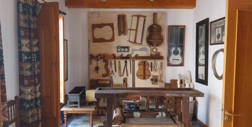 La Casa Museo Antonio de Torres, un mágico taller de guitarrero en La Cañada